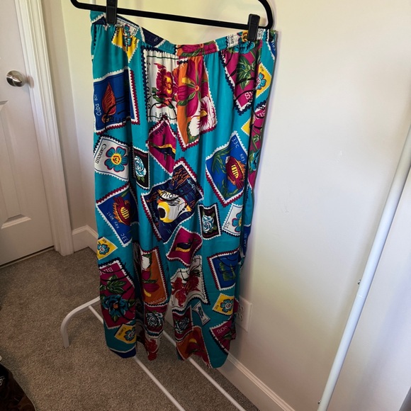 Colorful Floral Women's Pants - Picture 4 of 4